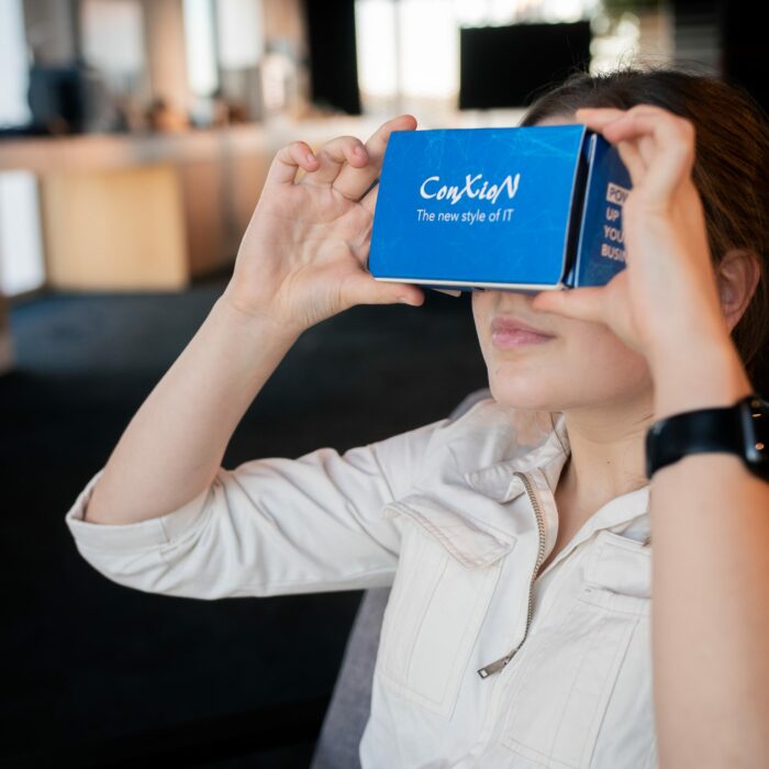 ConXioN VR Cardboard onboarding