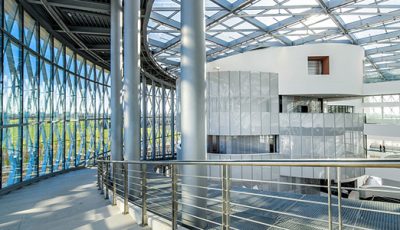 Barco-One-Campus-inside